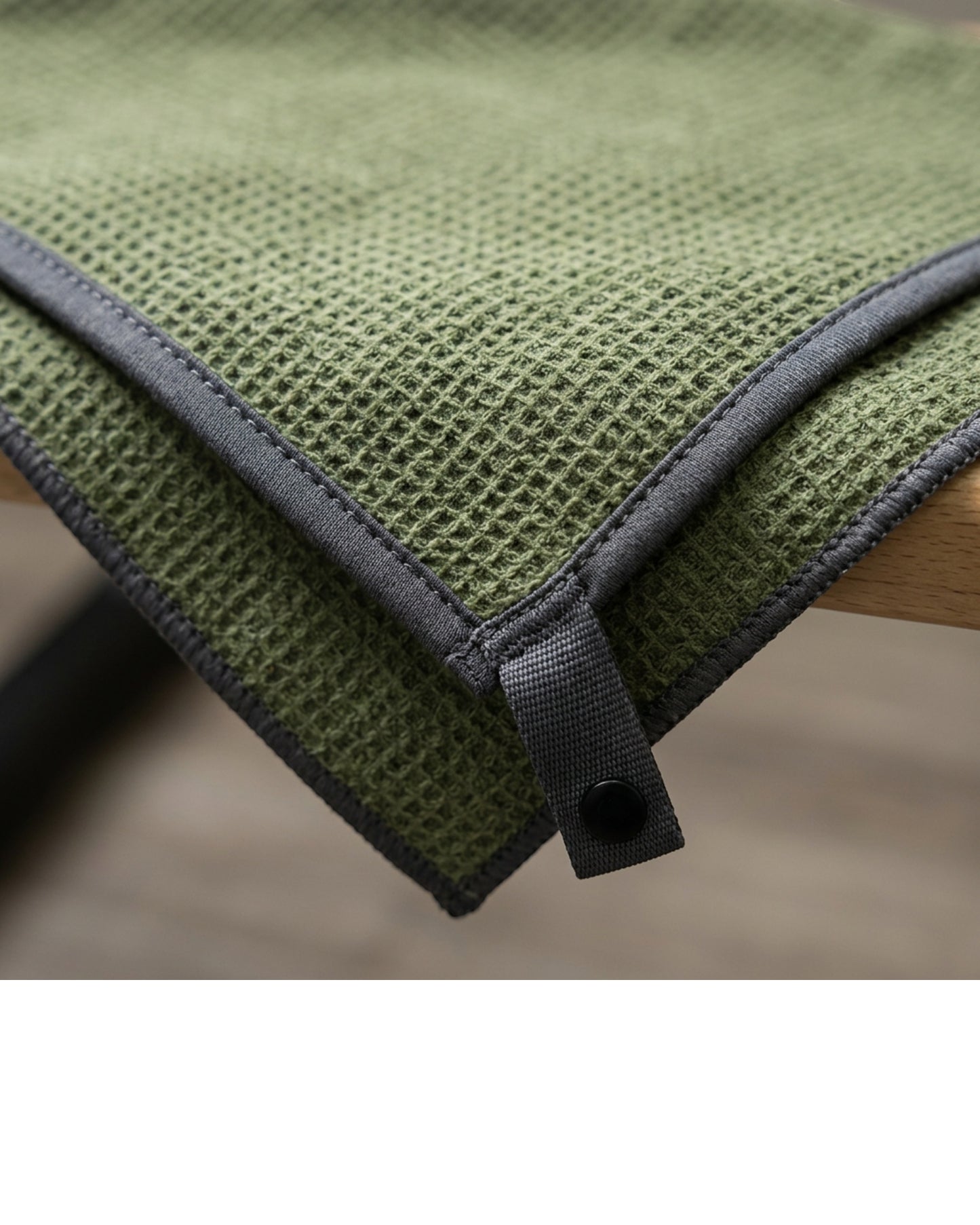 Zrvos Waffle Microfiber Gym Towel 100 x 40 cm Moss - Detail view